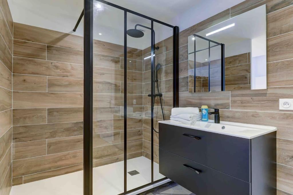 La Manufacture - Topdestination-Bourg - Centre Ville - Classe 3 Etoiles エクステリア 写真